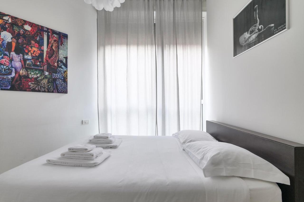 Prestige Boutique Homes - Duomo 1 Милан Экстерьер фото
